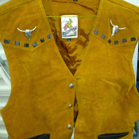 B Western Wear starting at $55 +up.....SUITS @$125 - Picture 5 of 16